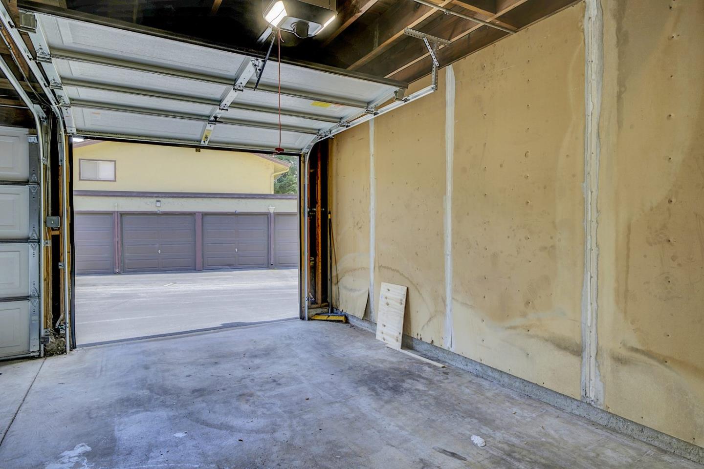 Detail Gallery Image 33 of 40 For 1181 Oddstad Blvd, Pacifica,  CA 94044 - 2 Beds | 1/1 Baths