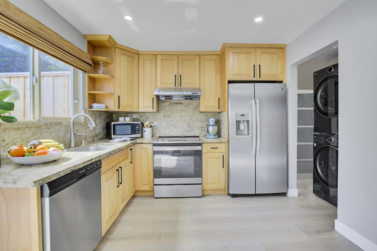 Detail Gallery Image 7 of 40 For 1181 Oddstad Blvd, Pacifica,  CA 94044 - 2 Beds | 1/1 Baths