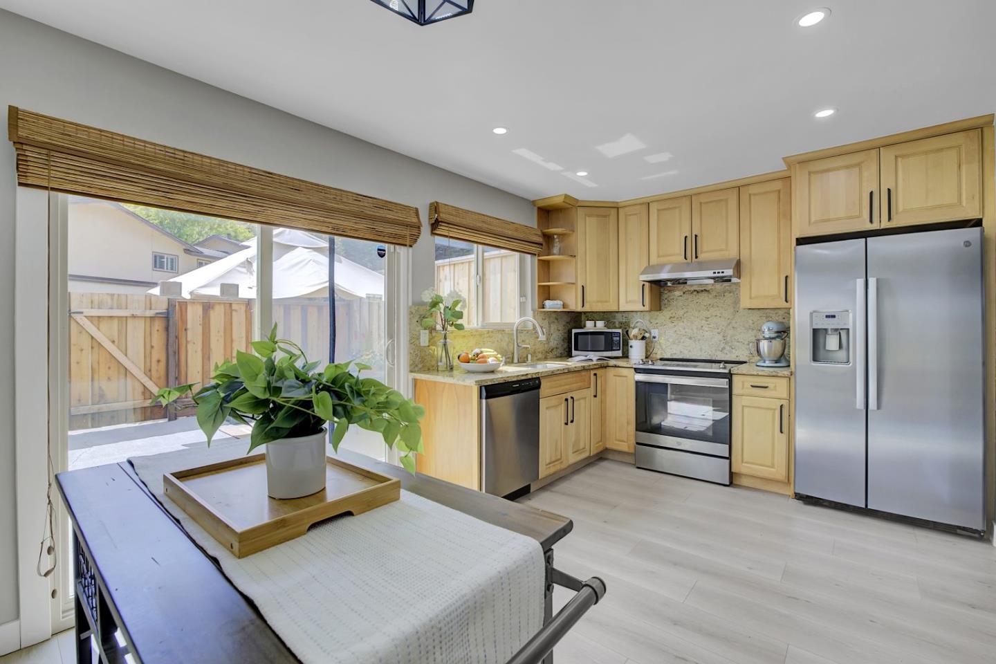Detail Gallery Image 9 of 40 For 1181 Oddstad Blvd, Pacifica,  CA 94044 - 2 Beds | 1/1 Baths