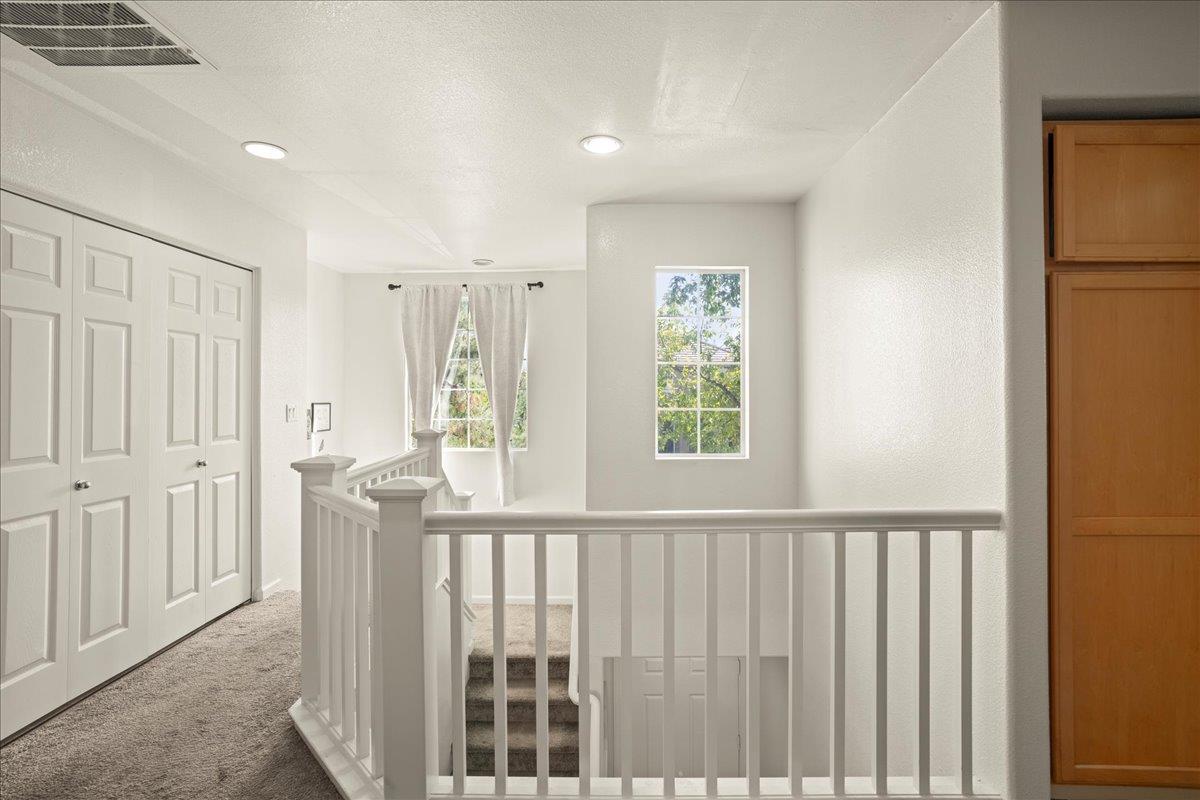 Detail Gallery Image 11 of 30 For 2255 Ironpicket Ct, San Jose,  CA 95116 - 3 Beds | 2/1 Baths