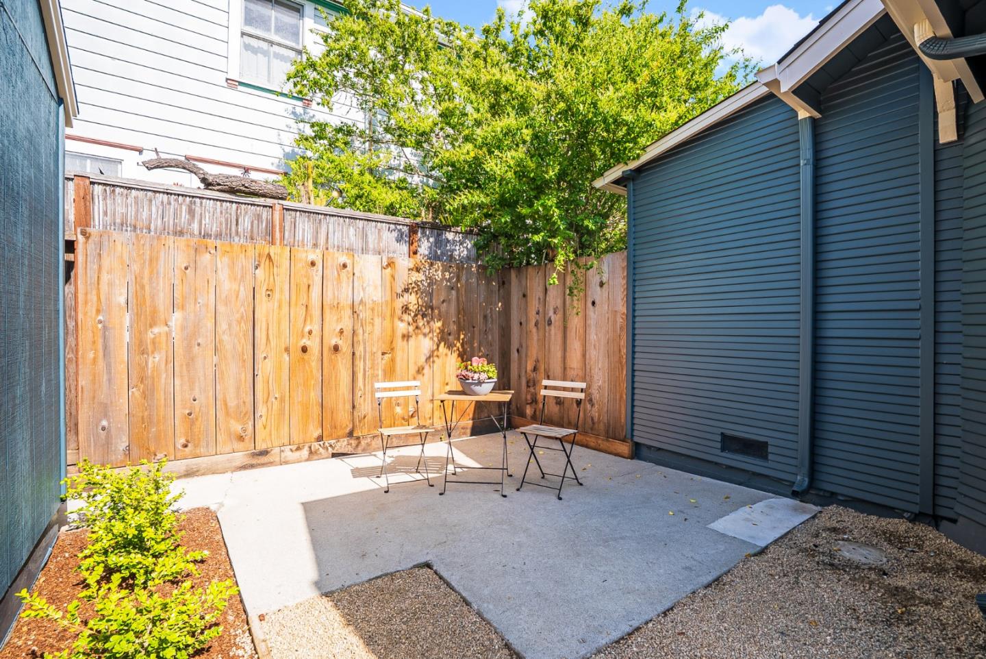 Detail Gallery Image 26 of 47 For 613 Windsor St, Santa Cruz,  CA 95062 - 2 Beds | 1 Baths