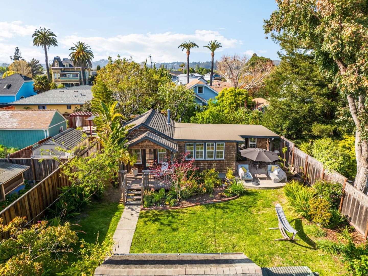 Detail Gallery Image 28 of 47 For 613 Windsor St, Santa Cruz,  CA 95062 - 2 Beds | 1 Baths