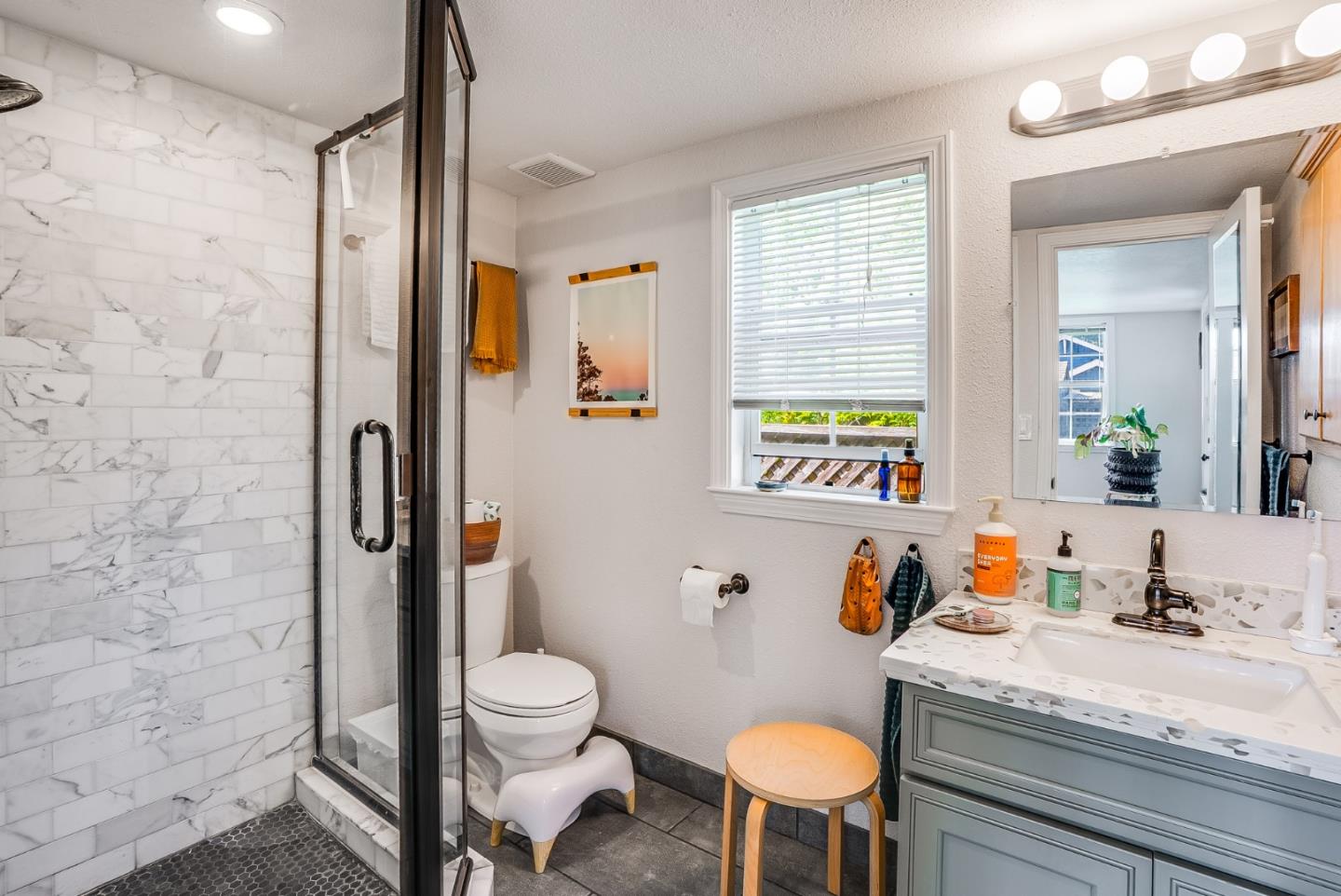 Detail Gallery Image 42 of 47 For 613 Windsor St, Santa Cruz,  CA 95062 - 2 Beds | 1 Baths