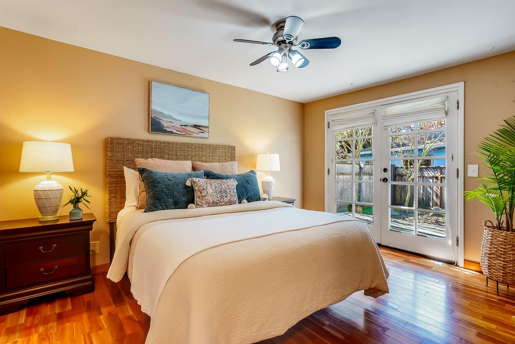 Detail Gallery Image 13 of 39 For 249 Spreckels Dr, Aptos,  CA 95003 - 3 Beds | 2 Baths