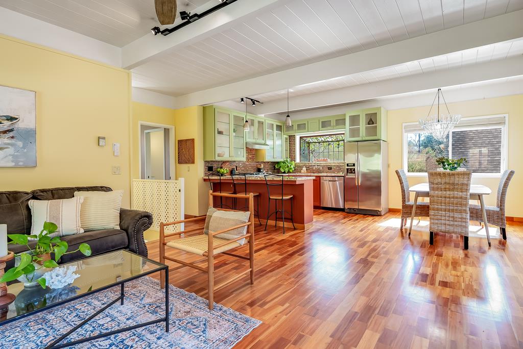 Detail Gallery Image 17 of 39 For 249 Spreckels Dr, Aptos,  CA 95003 - 3 Beds | 2 Baths