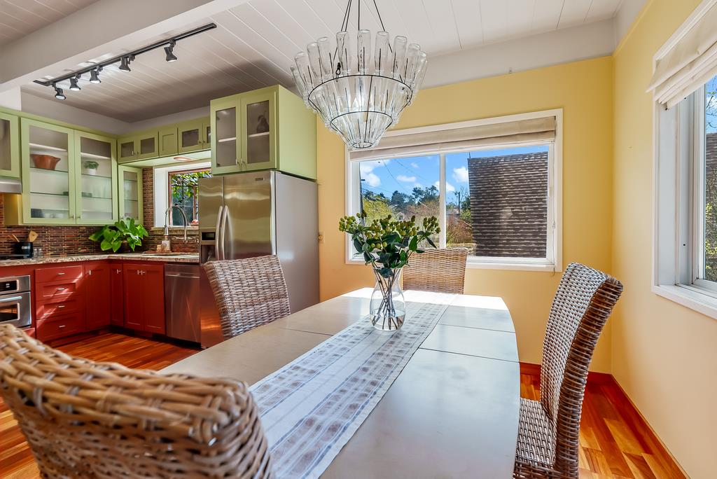 Detail Gallery Image 18 of 39 For 249 Spreckels Dr, Aptos,  CA 95003 - 3 Beds | 2 Baths