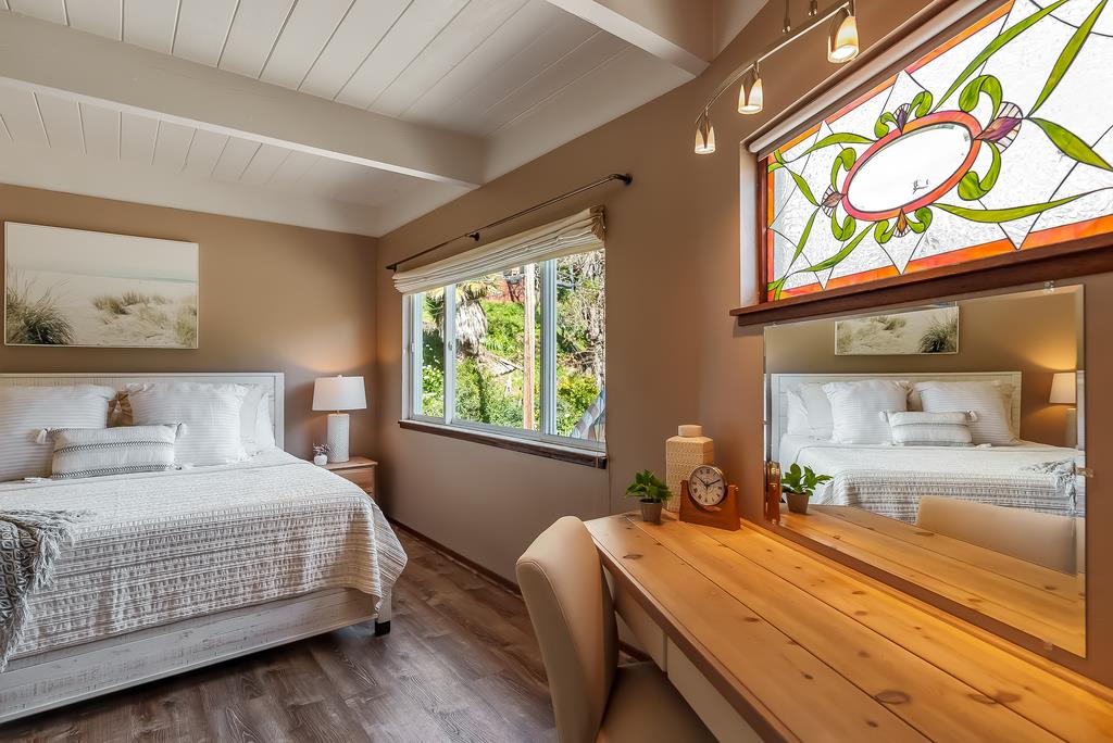 Detail Gallery Image 23 of 39 For 249 Spreckels Dr, Aptos,  CA 95003 - 3 Beds | 2 Baths