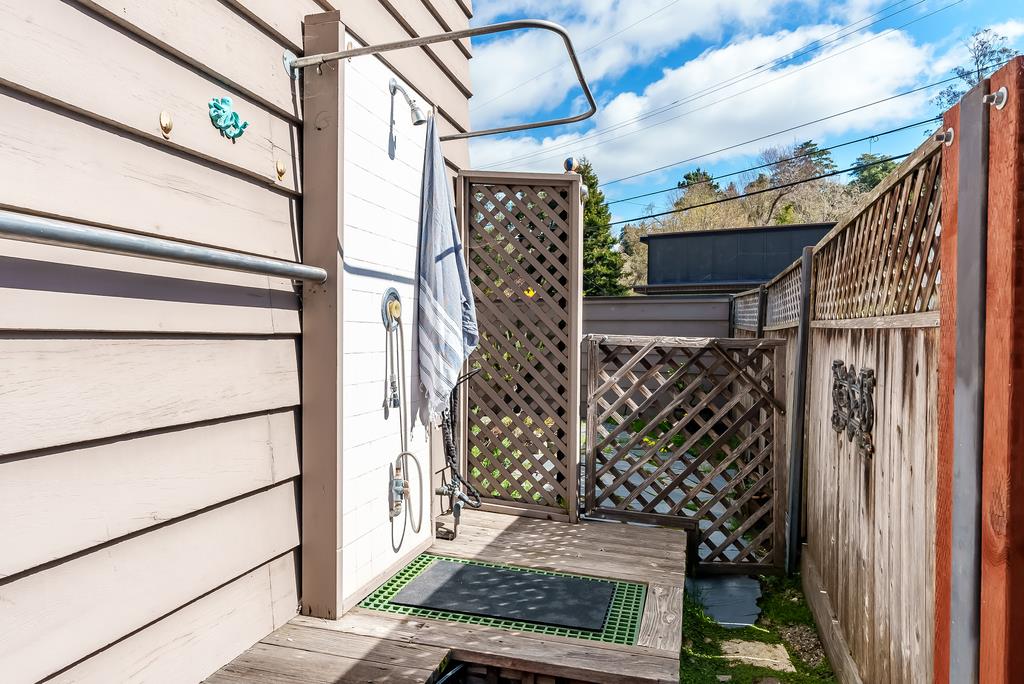 Detail Gallery Image 30 of 39 For 249 Spreckels Dr, Aptos,  CA 95003 - 3 Beds | 2 Baths