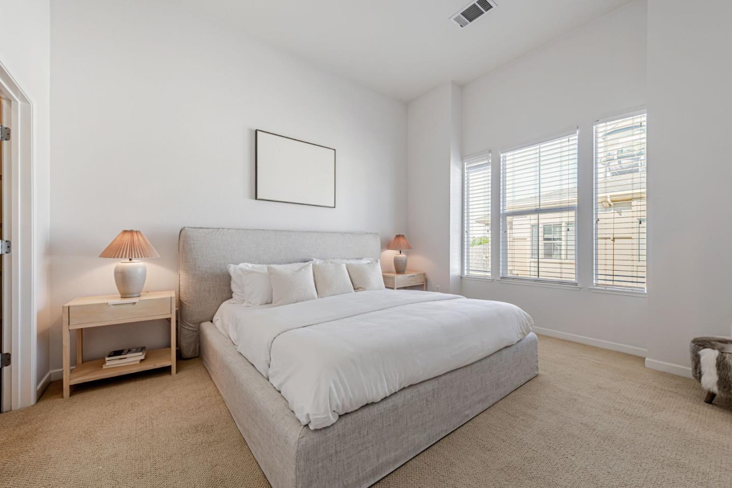 Detail Gallery Image 16 of 38 For 511 Mariani Ln, San Jose,  CA 95112 - 2 Beds | 2/1 Baths