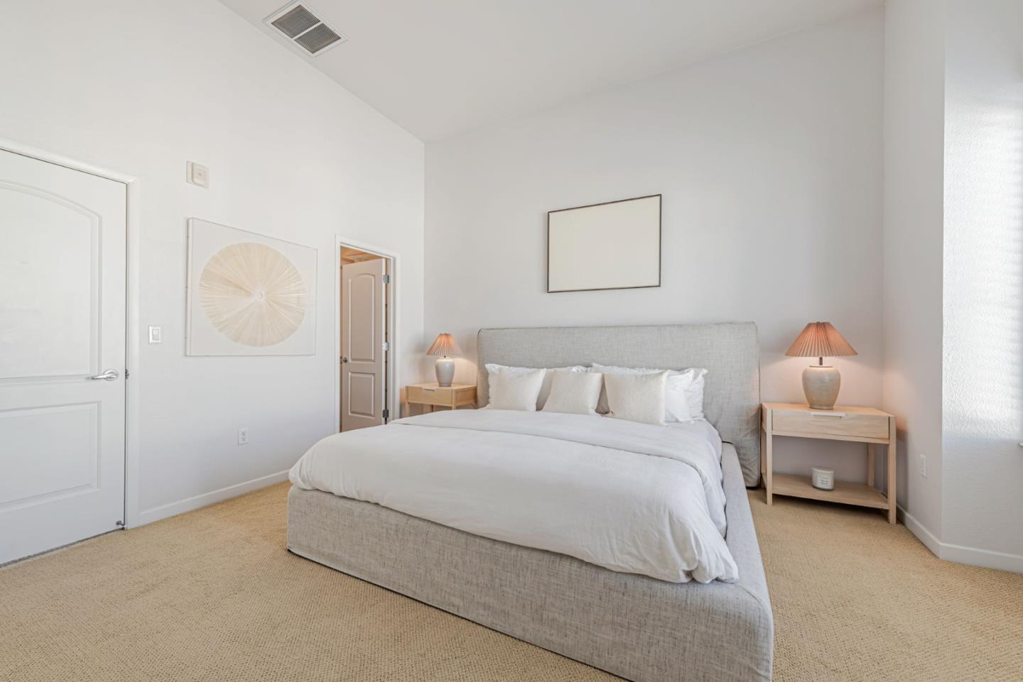 Detail Gallery Image 17 of 38 For 511 Mariani Ln, San Jose,  CA 95112 - 2 Beds | 2/1 Baths