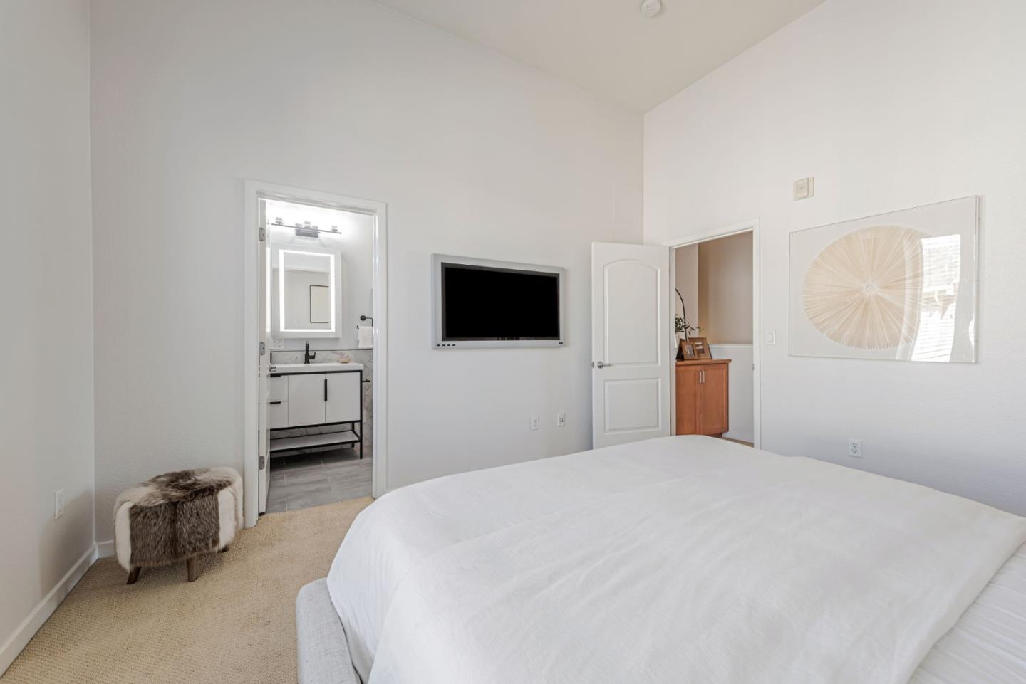 Detail Gallery Image 18 of 38 For 511 Mariani Ln, San Jose,  CA 95112 - 2 Beds | 2/1 Baths