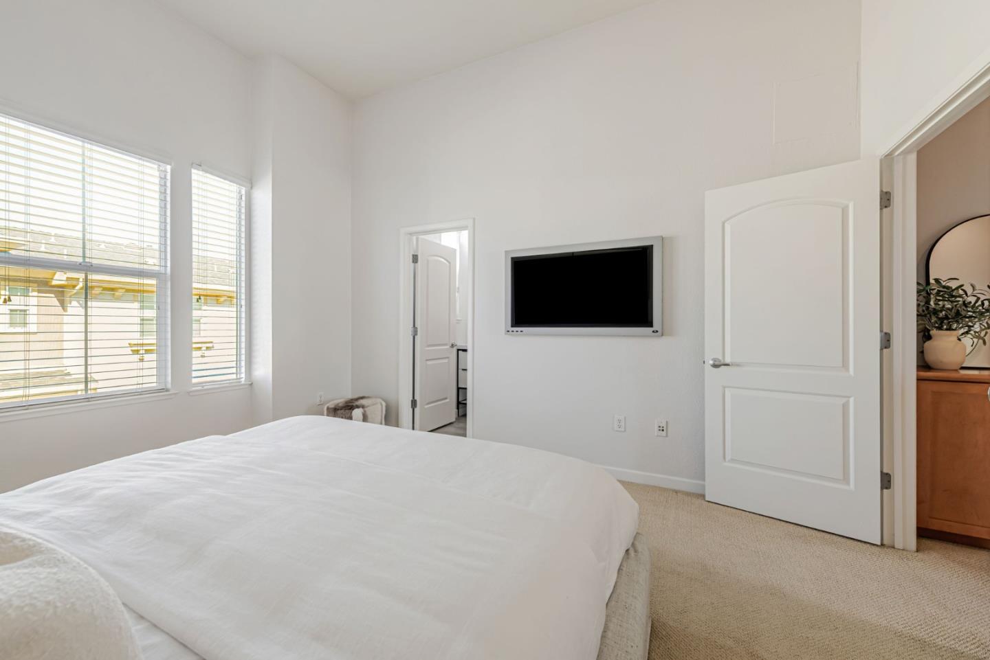 Detail Gallery Image 19 of 38 For 511 Mariani Ln, San Jose,  CA 95112 - 2 Beds | 2/1 Baths