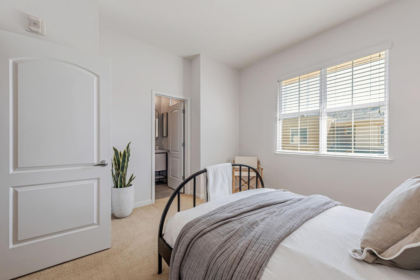 Detail Gallery Image 26 of 38 For 511 Mariani Ln, San Jose,  CA 95112 - 2 Beds | 2/1 Baths