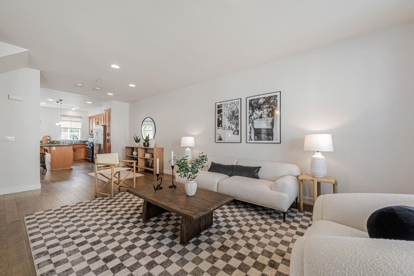Detail Gallery Image 5 of 38 For 511 Mariani Ln, San Jose,  CA 95112 - 2 Beds | 2/1 Baths