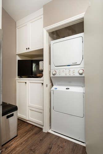 Detail Gallery Image 10 of 33 For 2044 Fairmont Dr, San Mateo,  CA 94402 - 1 Beds | 1 Baths