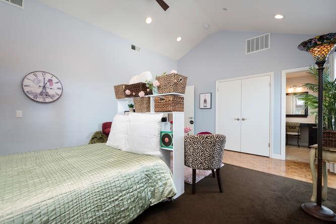 Detail Gallery Image 15 of 33 For 2044 Fairmont Dr, San Mateo,  CA 94402 - 1 Beds | 1 Baths