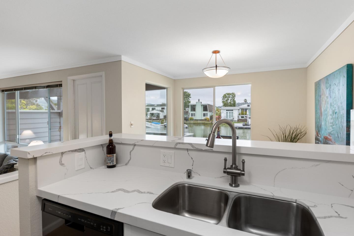Detail Gallery Image 11 of 35 For 100 Lucky Dr #105,  Corte Madera,  CA 94925 - 2 Beds | 2 Baths