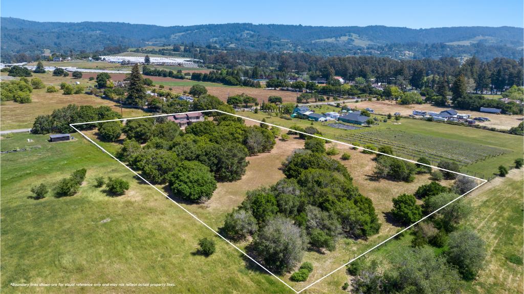 Detail Gallery Image 4 of 47 For 277 Wheelock Rd, Corralitos,  CA 95076 - 3 Beds | 2 Baths