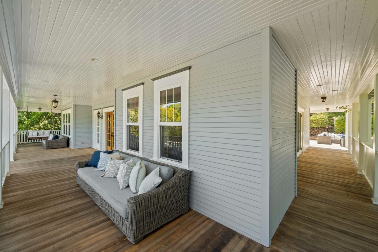 Detail Gallery Image 10 of 97 For 1353 Edgewood Rd, Redwood City,  CA 94062 - 3 Beds | 3/1 Baths
