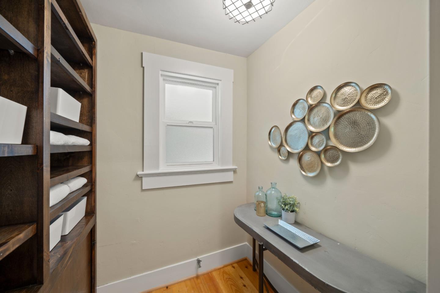 Detail Gallery Image 30 of 97 For 1353 Edgewood Rd, Redwood City,  CA 94062 - 3 Beds | 3/1 Baths