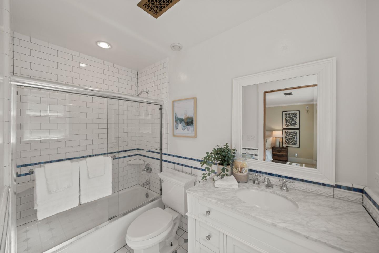 Detail Gallery Image 45 of 97 For 1353 Edgewood Rd, Redwood City,  CA 94062 - 3 Beds | 3/1 Baths