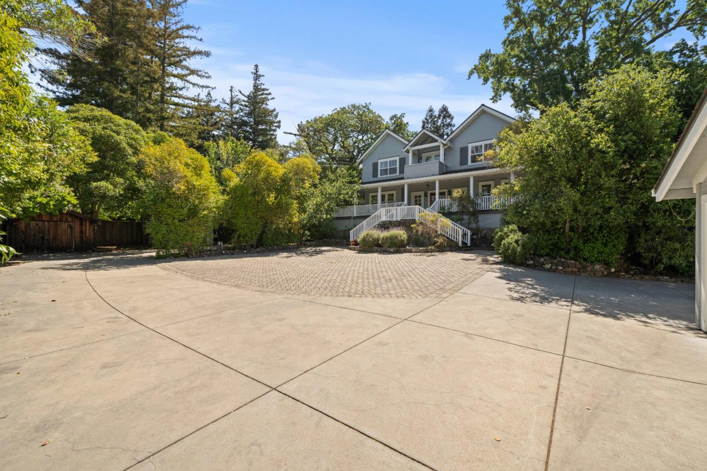 Detail Gallery Image 5 of 97 For 1353 Edgewood Rd, Redwood City,  CA 94062 - 3 Beds | 3/1 Baths