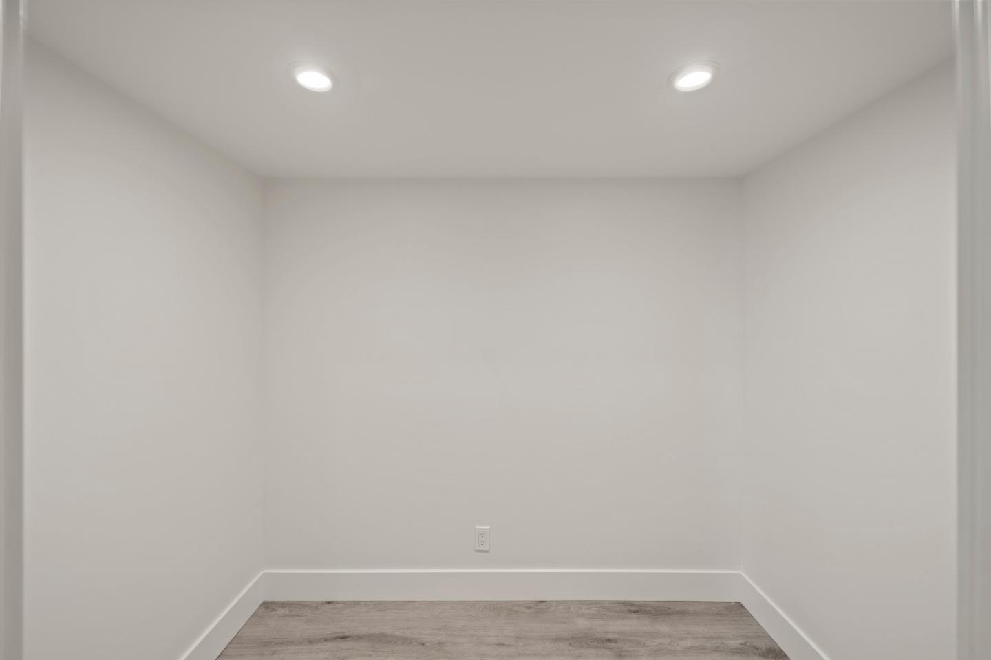 Detail Gallery Image 74 of 97 For 1353 Edgewood Rd, Redwood City,  CA 94062 - 3 Beds | 3/1 Baths