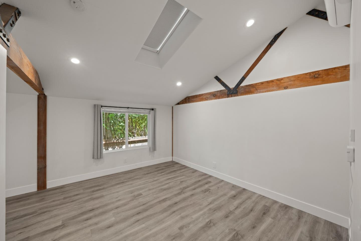 Detail Gallery Image 80 of 97 For 1353 Edgewood Rd, Redwood City,  CA 94062 - 3 Beds | 3/1 Baths