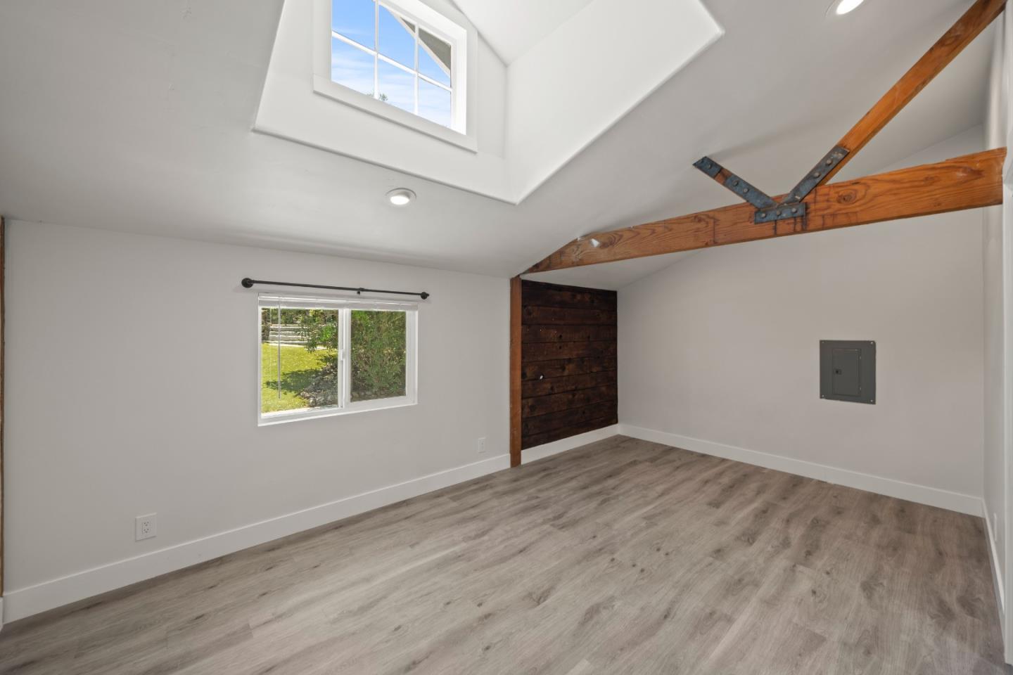 Detail Gallery Image 82 of 97 For 1353 Edgewood Rd, Redwood City,  CA 94062 - 3 Beds | 3/1 Baths