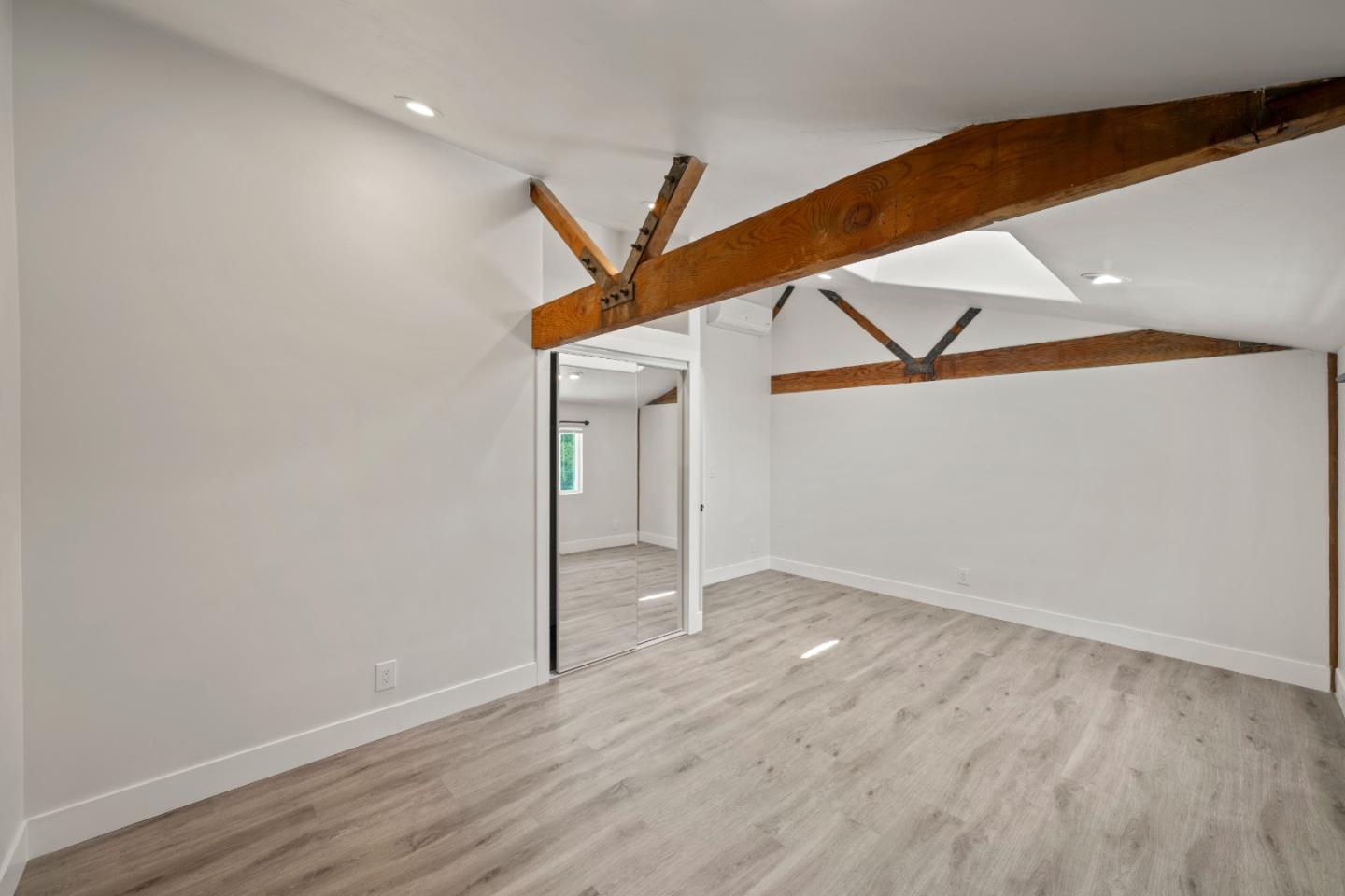 Detail Gallery Image 83 of 97 For 1353 Edgewood Rd, Redwood City,  CA 94062 - 3 Beds | 3/1 Baths