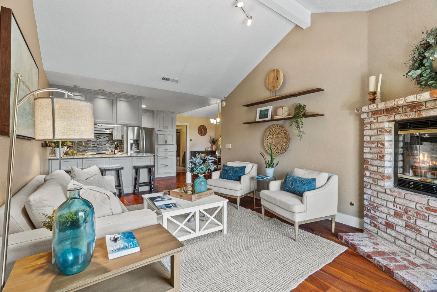 Detail Gallery Image 11 of 37 For 21 Horseshoe Ct, Scotts Valley,  CA 95066 - 2 Beds | 2 Baths