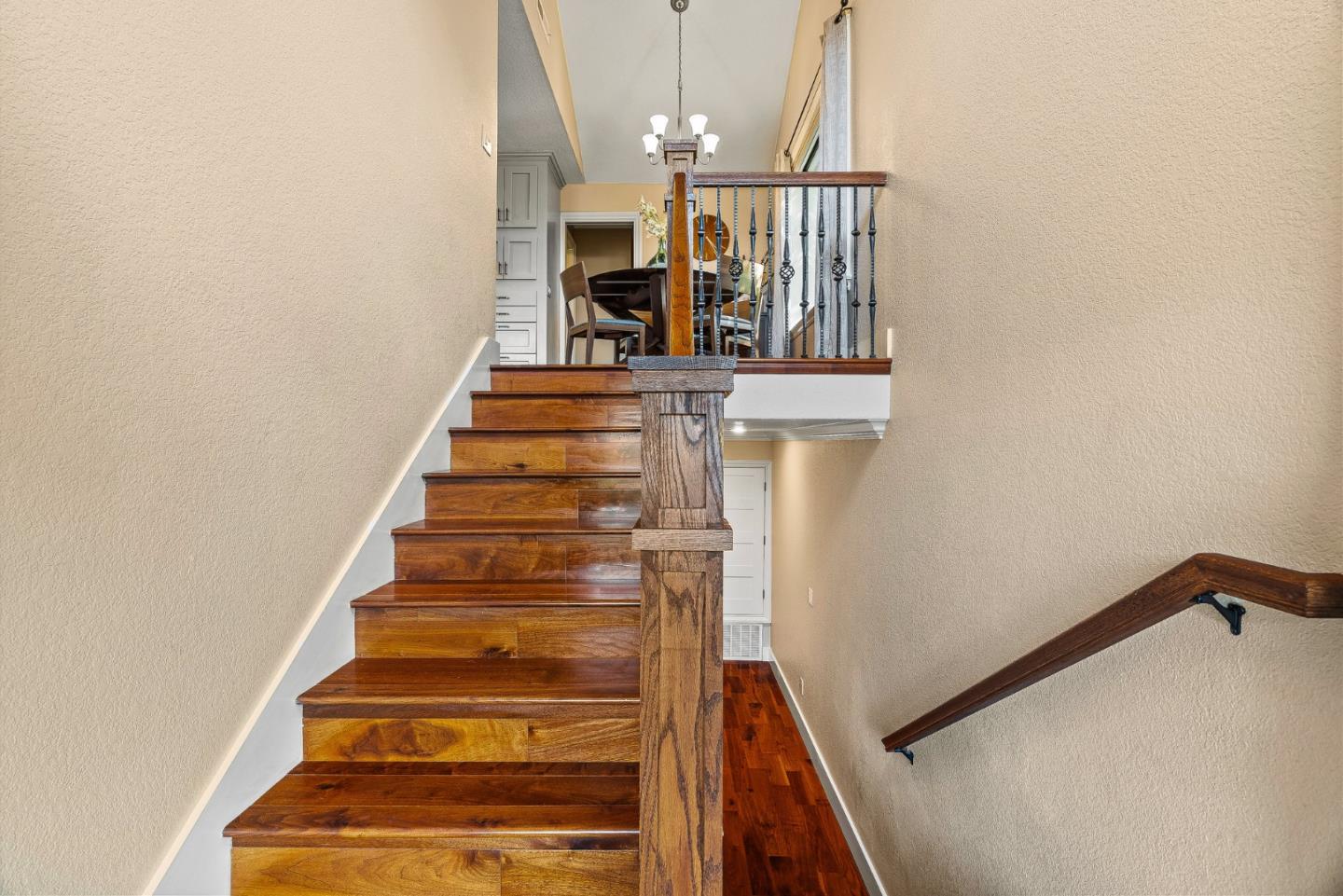 Detail Gallery Image 16 of 37 For 21 Horseshoe Ct, Scotts Valley,  CA 95066 - 2 Beds | 2 Baths