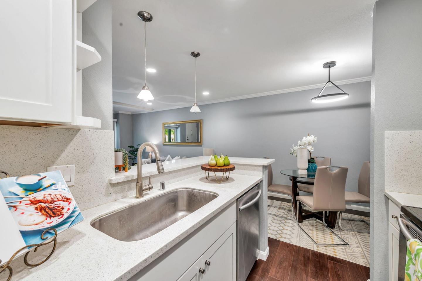 Detail Gallery Image 11 of 42 For 355 Half Moon Ln #9,  Daly City,  CA 94015 - 1 Beds | 1 Baths