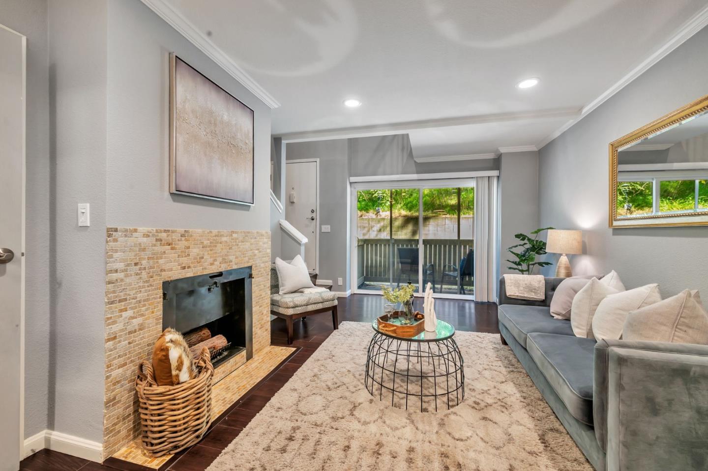 Detail Gallery Image 6 of 42 For 355 Half Moon Ln #9,  Daly City,  CA 94015 - 1 Beds | 1 Baths