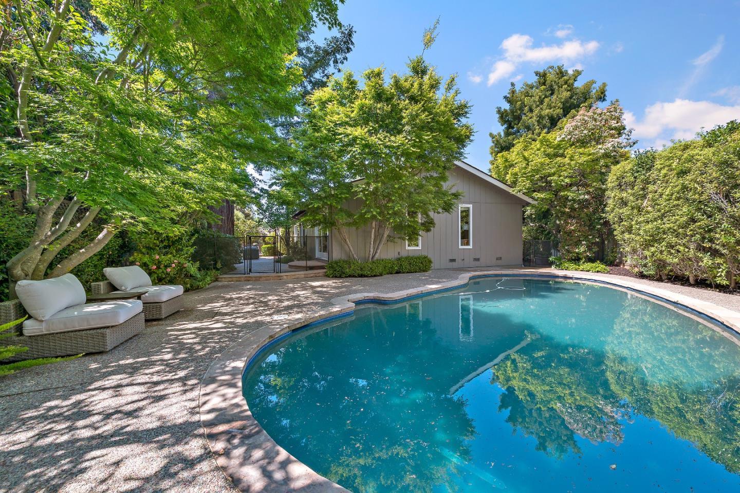 Detail Gallery Image 36 of 37 For 60 Vasilakos Way, Menlo Park,  CA 94025 - 4 Beds | 2/1 Baths