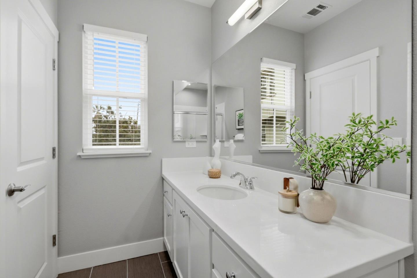 Detail Gallery Image 23 of 31 For 506 Sardinia Ter, Sunnyvale,  CA 94089 - 3 Beds | 3/1 Baths