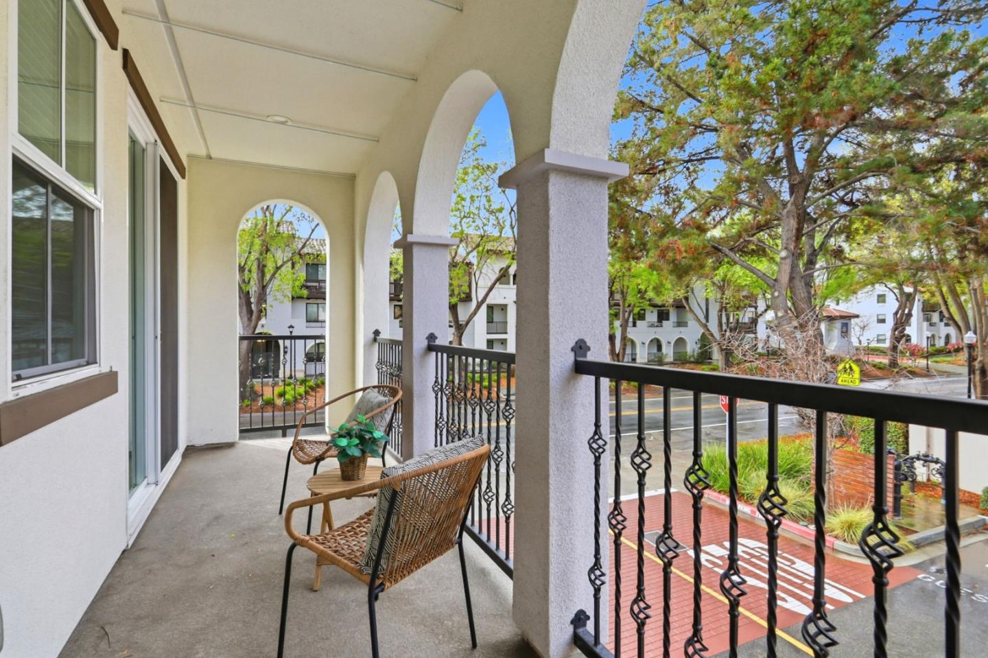 Detail Gallery Image 4 of 31 For 506 Sardinia Ter, Sunnyvale,  CA 94089 - 3 Beds | 3/1 Baths