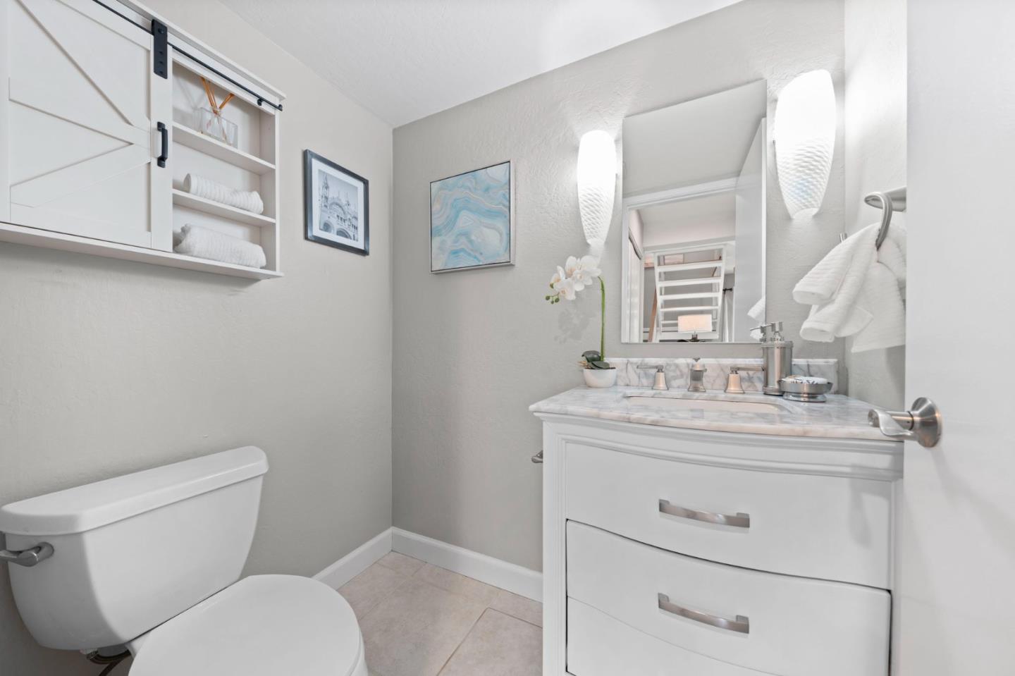 Detail Gallery Image 18 of 66 For 2518 W Middlefield Rd, Mountain View,  CA 94043 - 2 Beds | 1/1 Baths