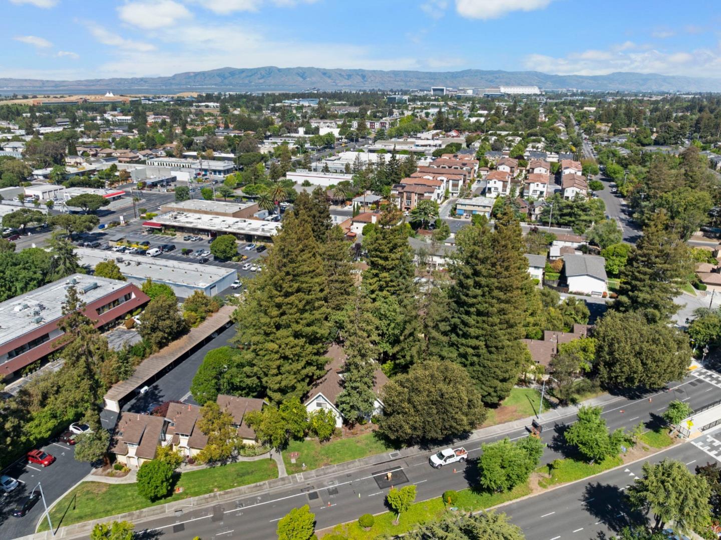 Detail Gallery Image 61 of 66 For 2518 W Middlefield Rd, Mountain View,  CA 94043 - 2 Beds | 1/1 Baths