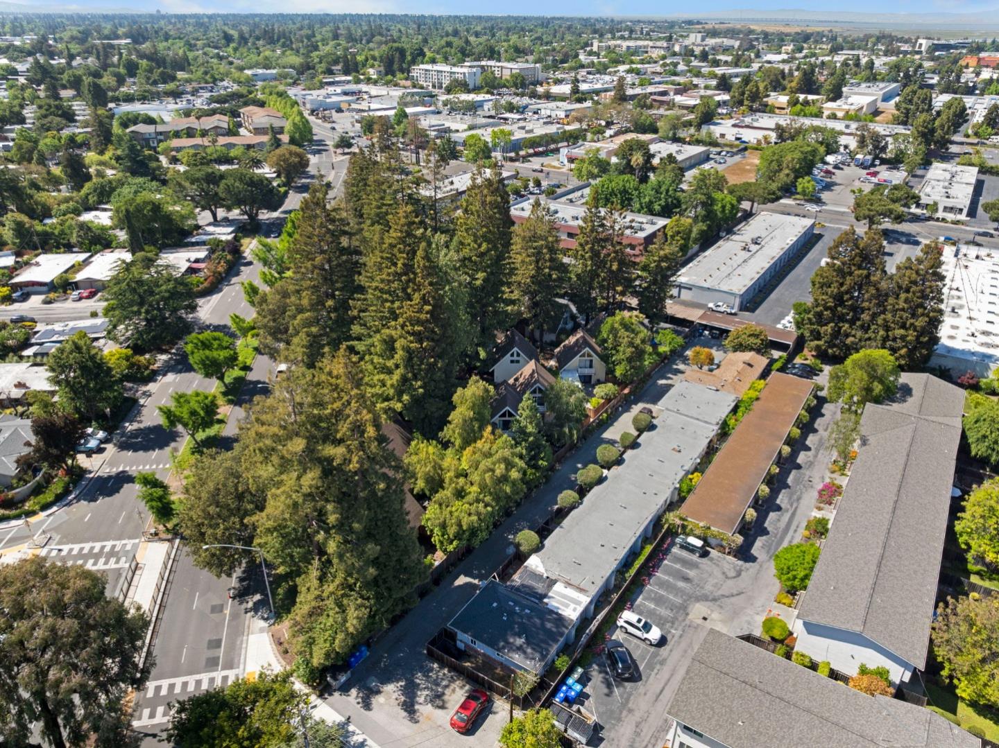 Detail Gallery Image 63 of 66 For 2518 W Middlefield Rd, Mountain View,  CA 94043 - 2 Beds | 1/1 Baths