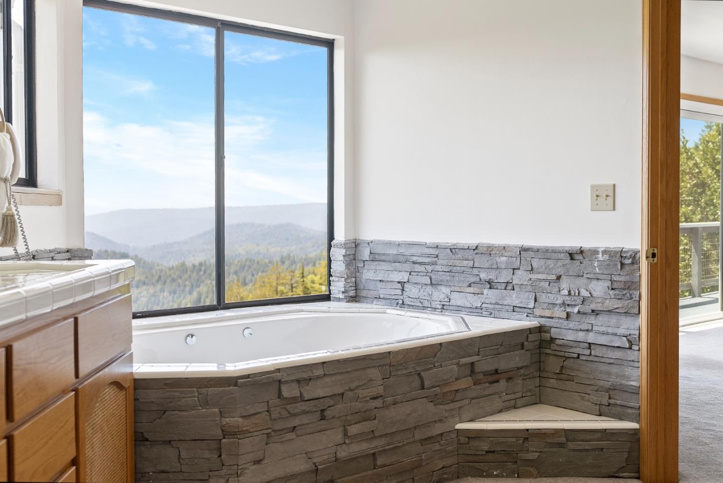 Detail Gallery Image 46 of 73 For 21006 Bear Creek Rd, Los Gatos,  CA 95033 - 5 Beds | 4/1 Baths
