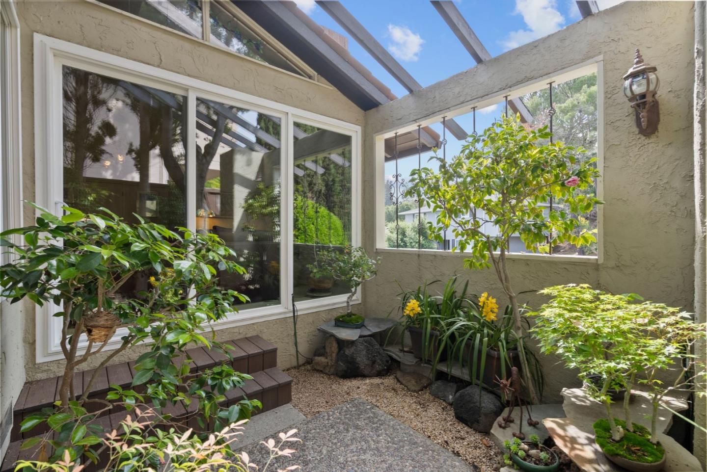 Detail Gallery Image 13 of 62 For 1217 Greenbrier Rd, San Carlos,  CA 94070 - 3 Beds | 2 Baths