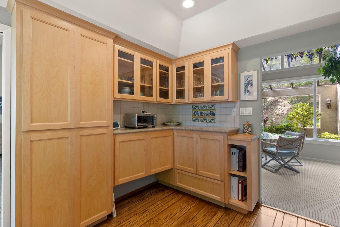 Detail Gallery Image 18 of 62 For 1217 Greenbrier Rd, San Carlos,  CA 94070 - 3 Beds | 2 Baths