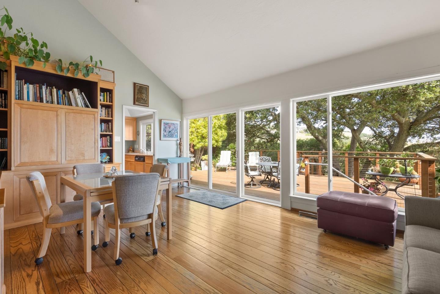 Detail Gallery Image 19 of 62 For 1217 Greenbrier Rd, San Carlos,  CA 94070 - 3 Beds | 2 Baths