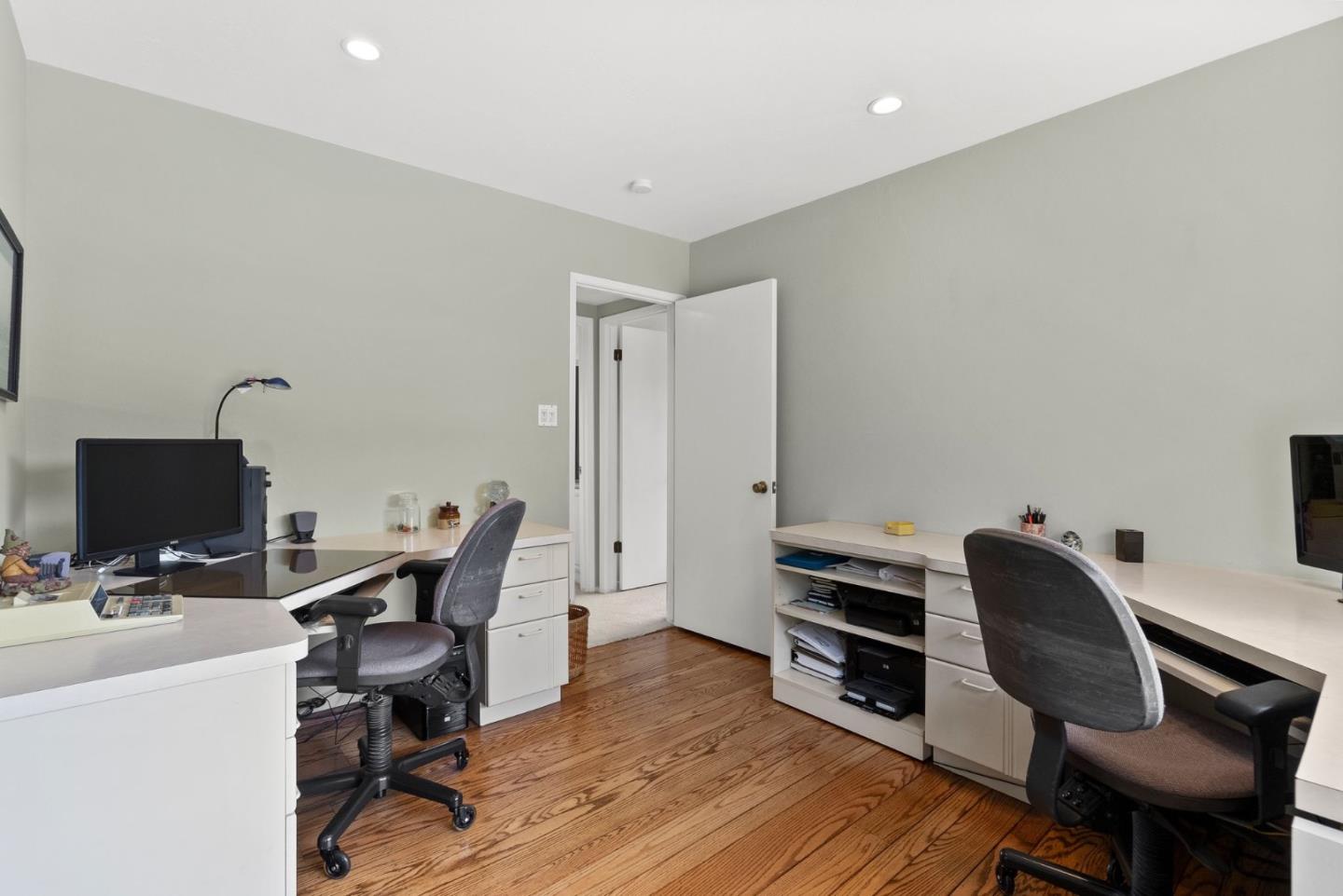 Detail Gallery Image 31 of 62 For 1217 Greenbrier Rd, San Carlos,  CA 94070 - 3 Beds | 2 Baths