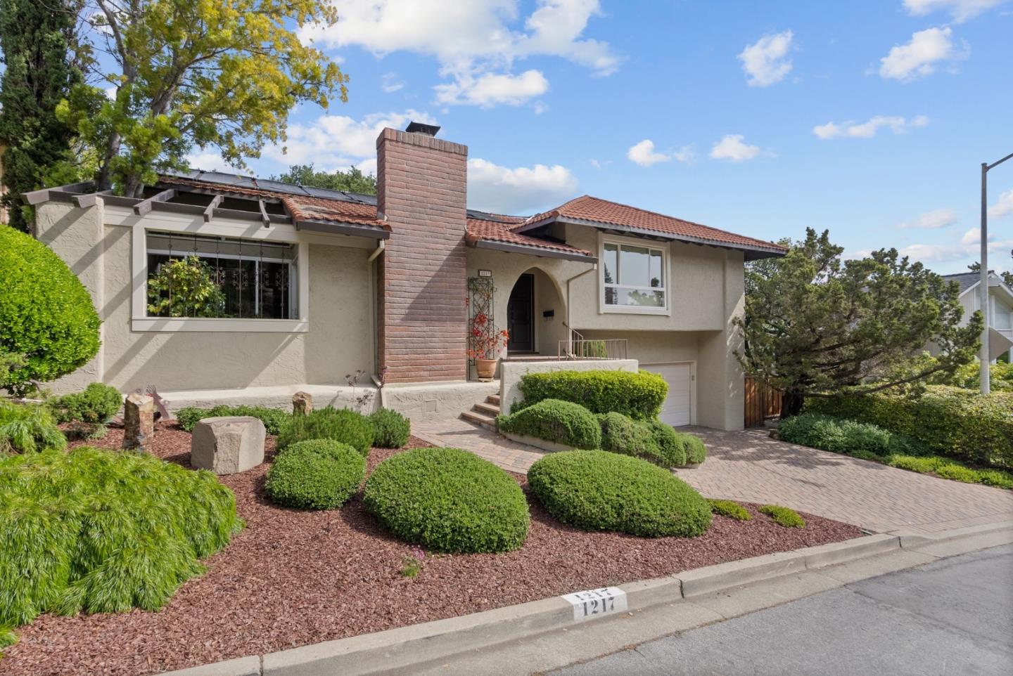 Detail Gallery Image 41 of 62 For 1217 Greenbrier Rd, San Carlos,  CA 94070 - 3 Beds | 2 Baths
