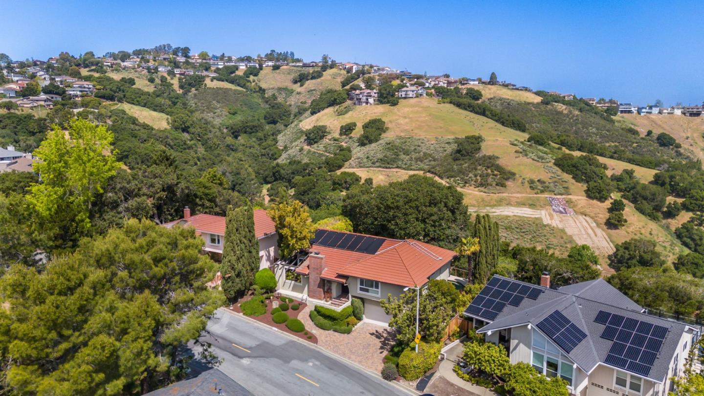 Detail Gallery Image 48 of 62 For 1217 Greenbrier Rd, San Carlos,  CA 94070 - 3 Beds | 2 Baths