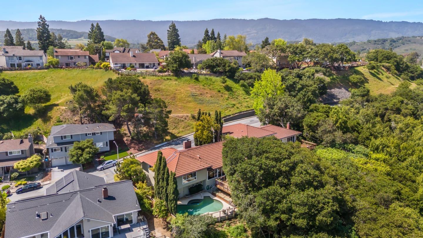 Detail Gallery Image 50 of 62 For 1217 Greenbrier Rd, San Carlos,  CA 94070 - 3 Beds | 2 Baths