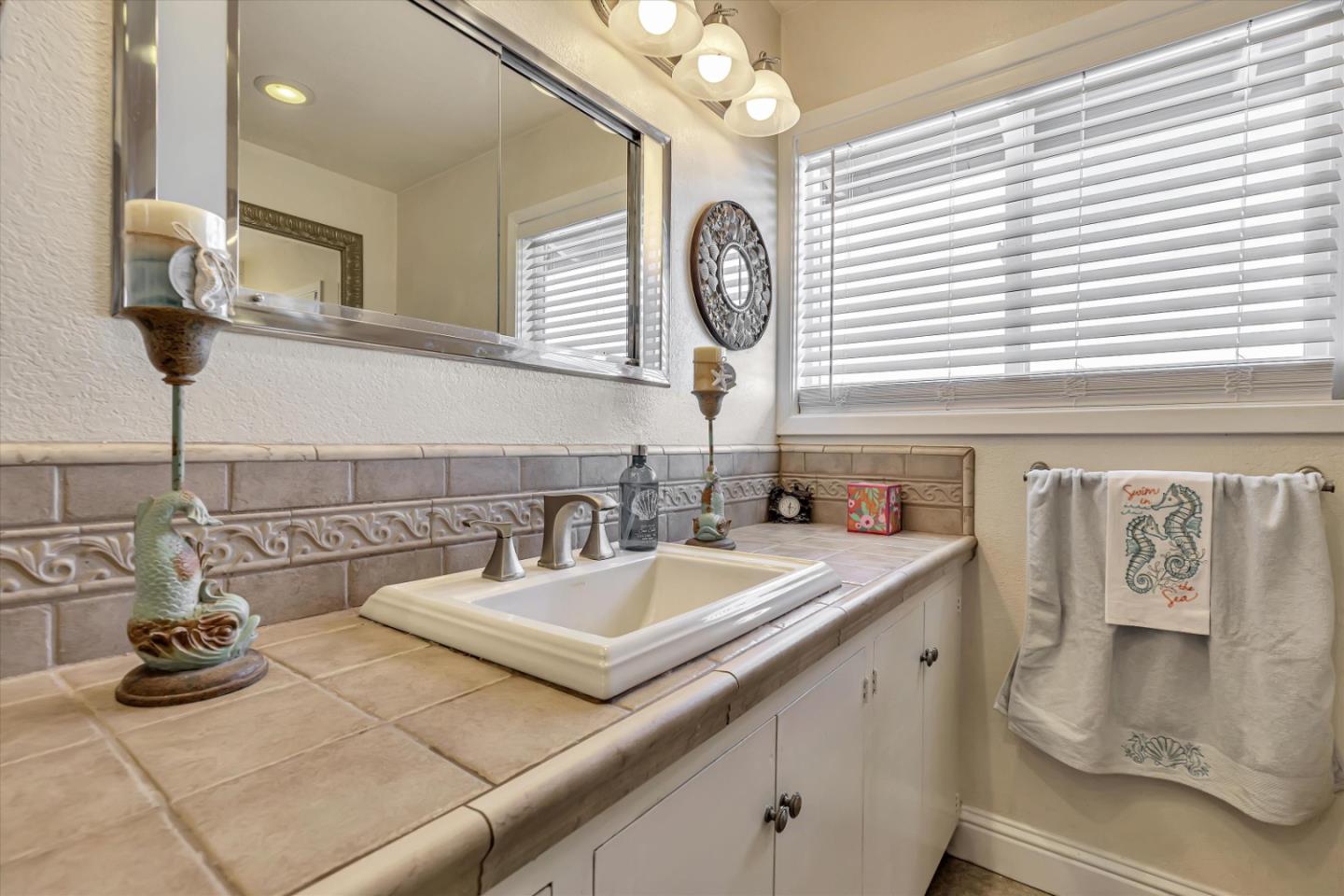 Detail Gallery Image 34 of 58 For 268 Giberson Rd, Moss Landing,  CA 95039 - 5 Beds | 4 Baths