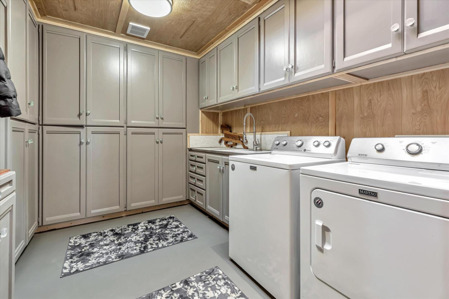 Detail Gallery Image 40 of 58 For 268 Giberson Rd, Moss Landing,  CA 95039 - 5 Beds | 4 Baths